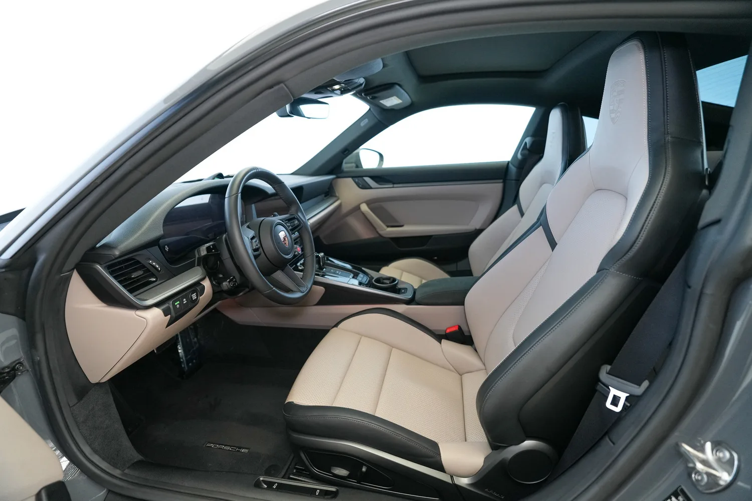 2025 Porsche 911 Carrera, 3/13