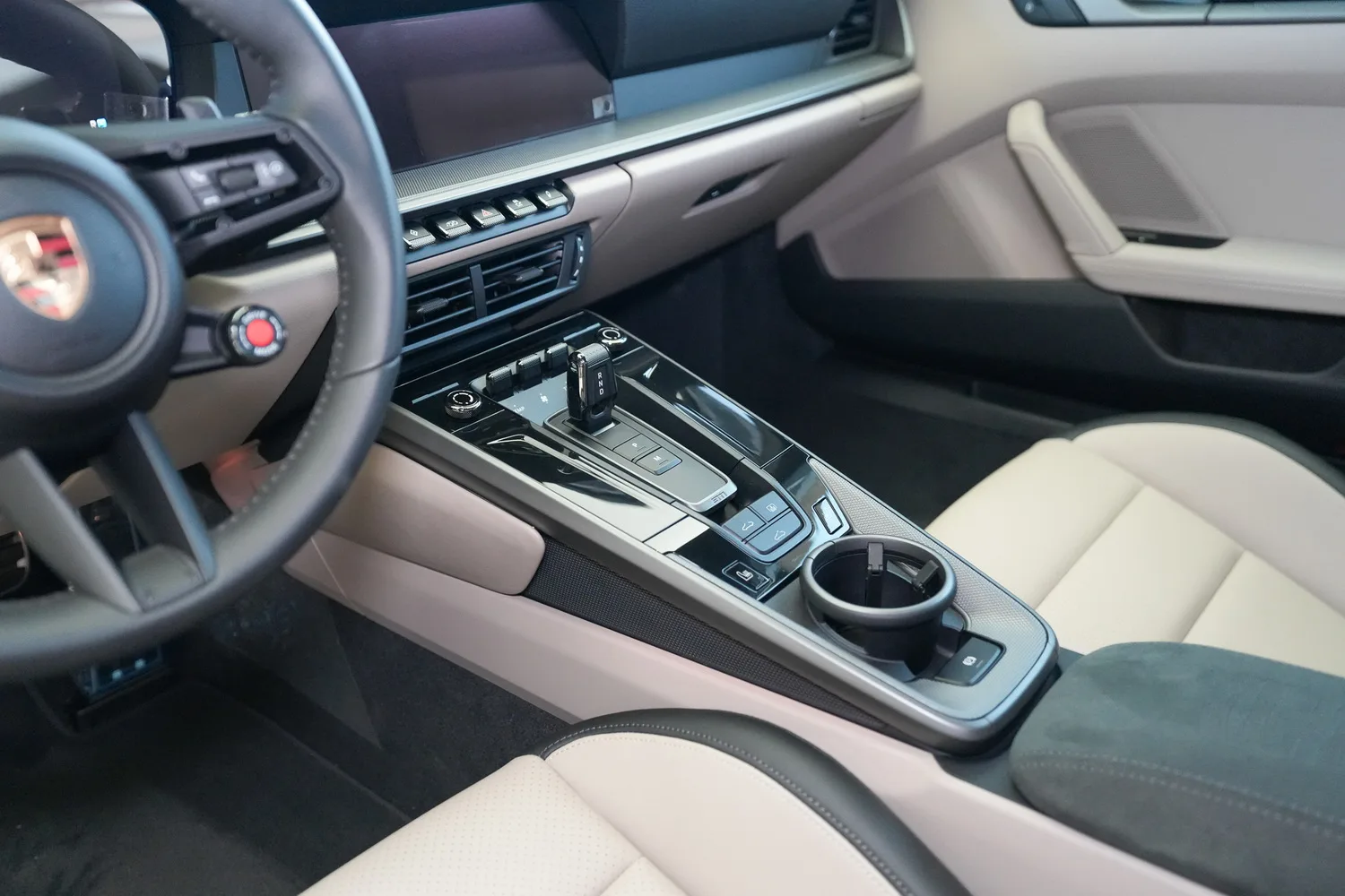 2025 Porsche 911 Carrera, 4/13