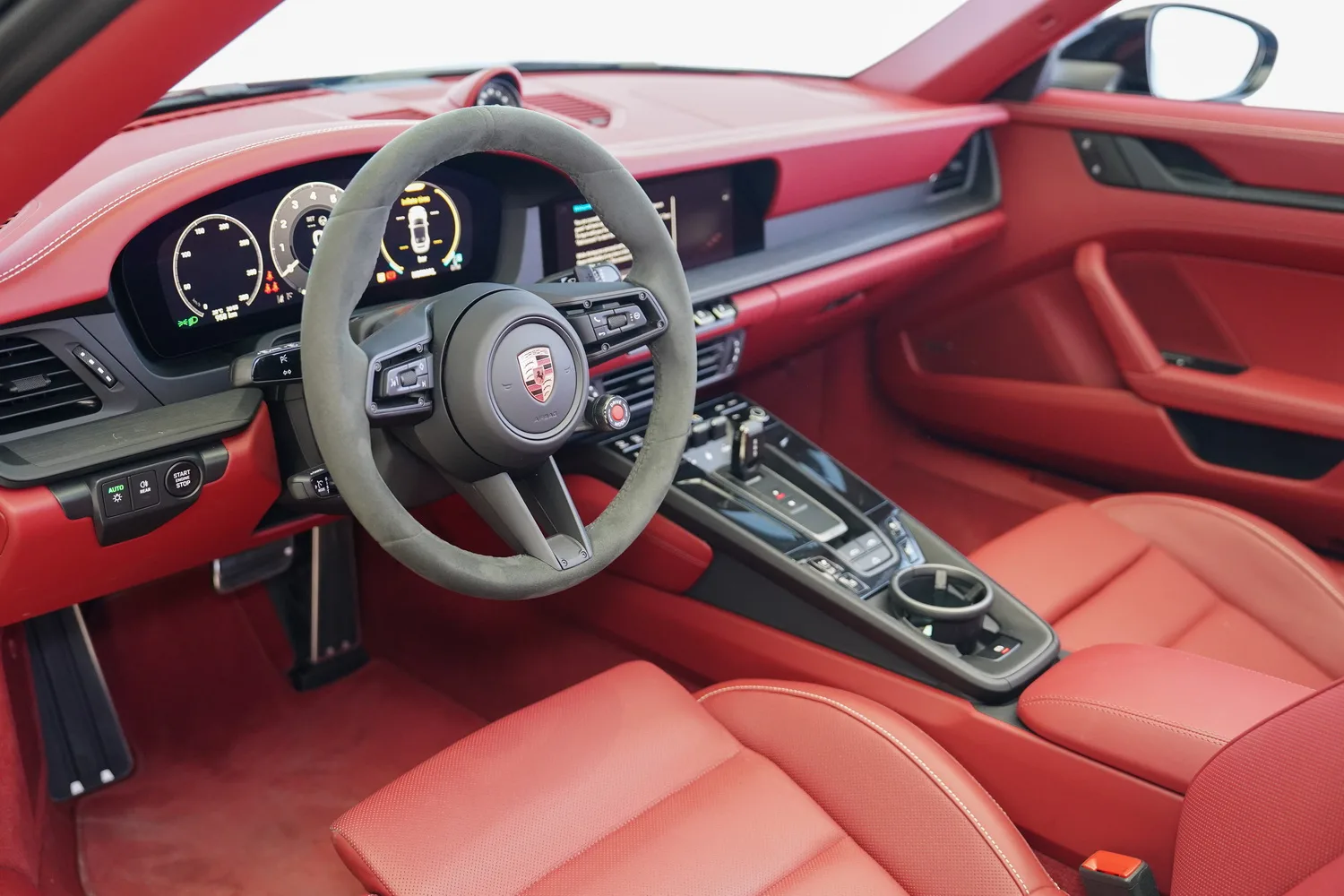 2025 Porsche 911 Carrera GTS Cabriolet, 4/15