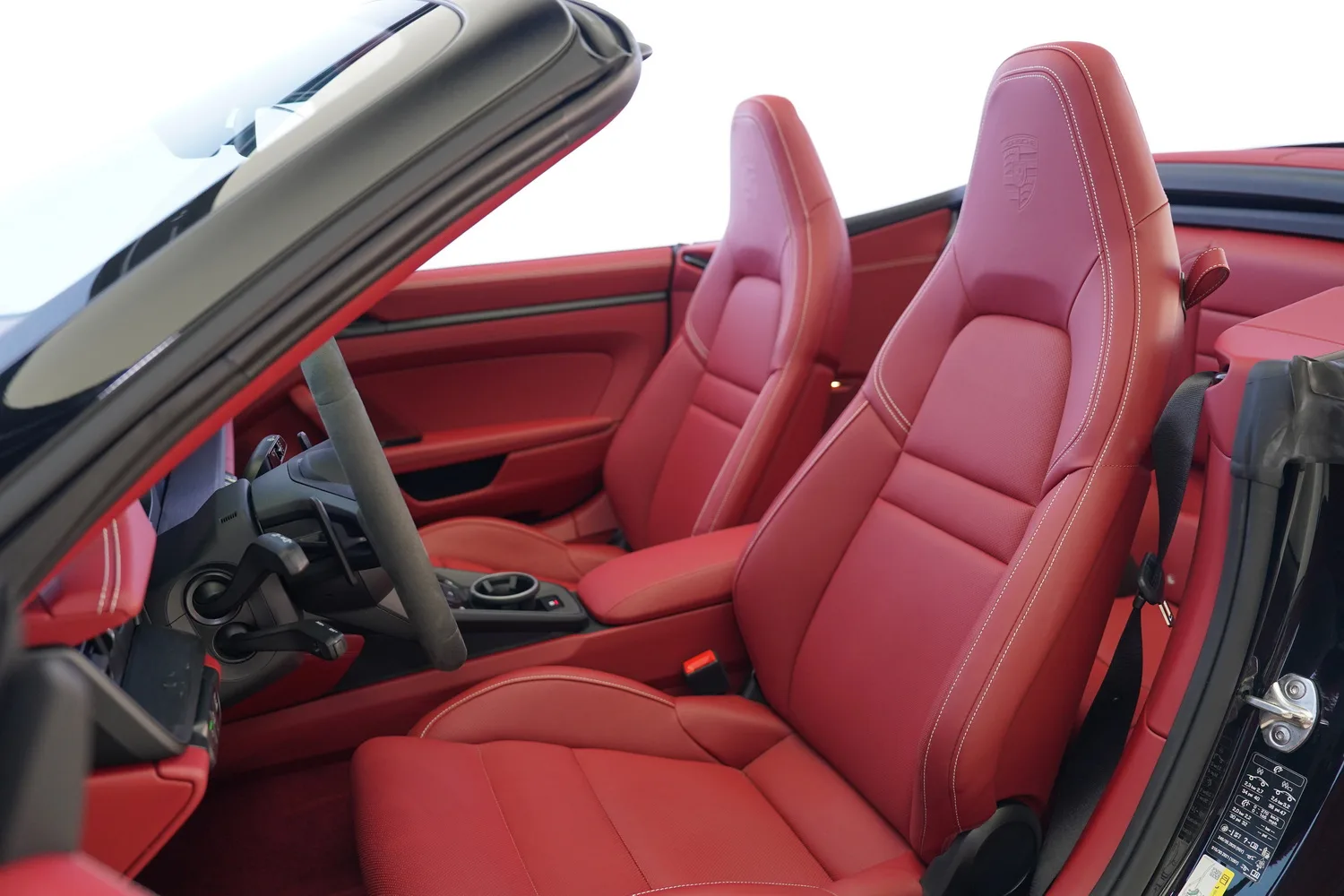 2025 Porsche 911 Carrera GTS Cabriolet, 6/15