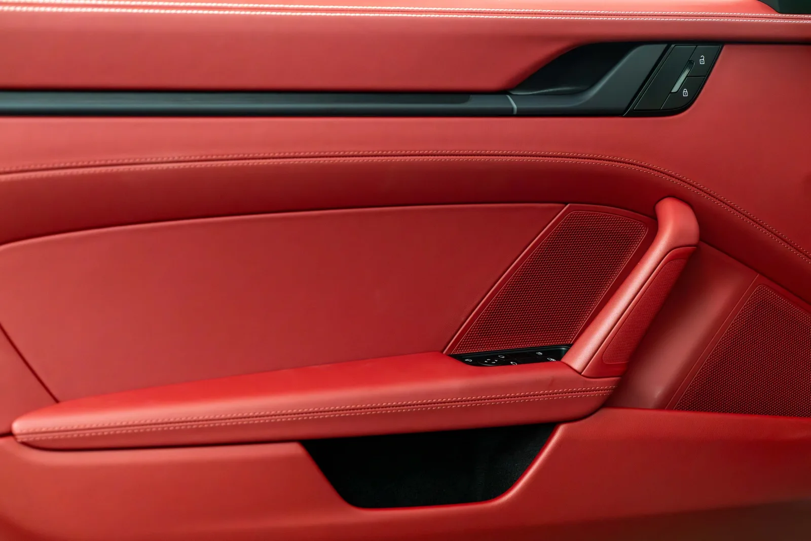 2025 Porsche 911 Carrera GTS T-Hybrid, 15/15