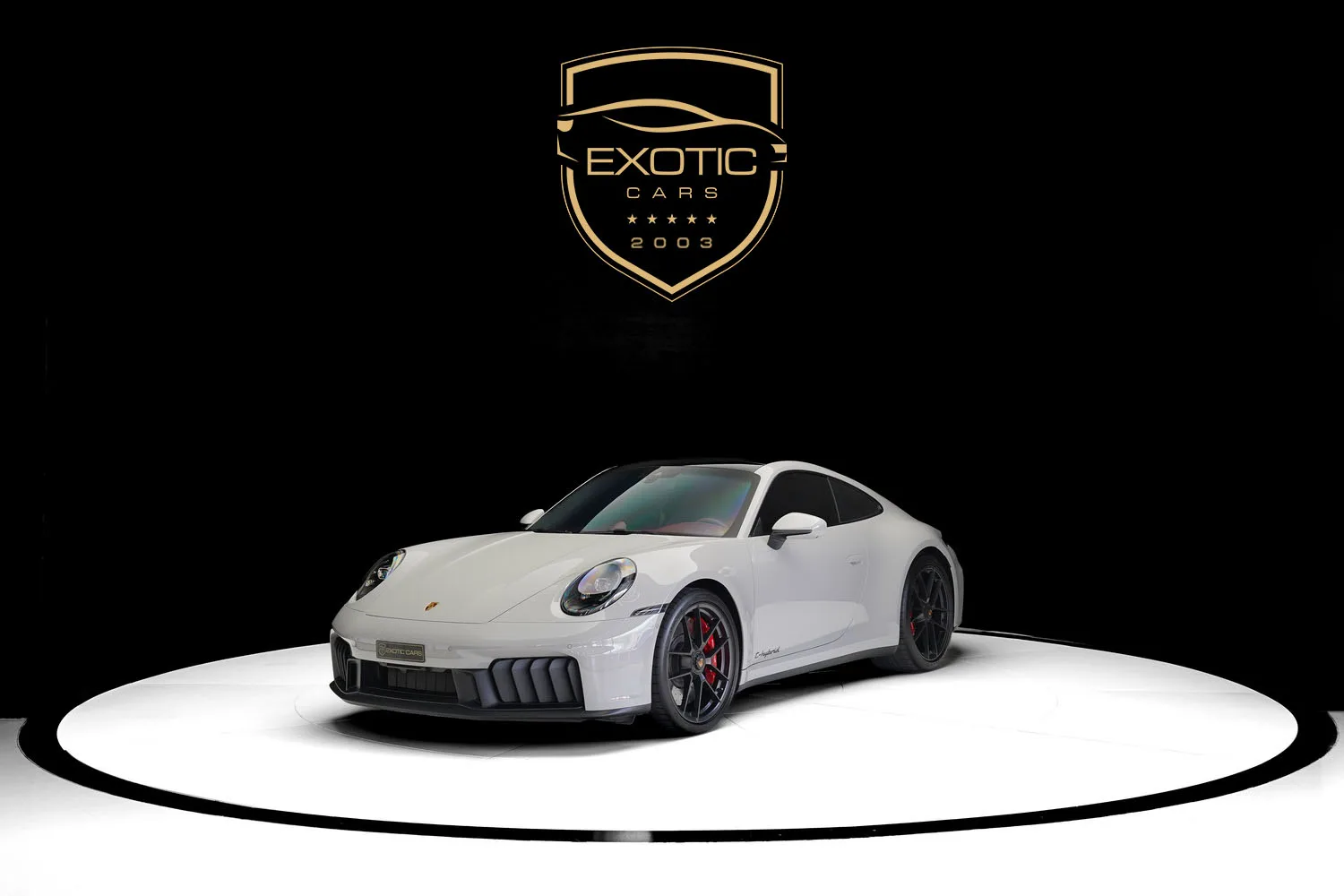 2025 Porsche 911 Carrera GTS angeboten von einem Fachhändler in Dubai, Vereinigte Arabische Emirate, Hauptfoto