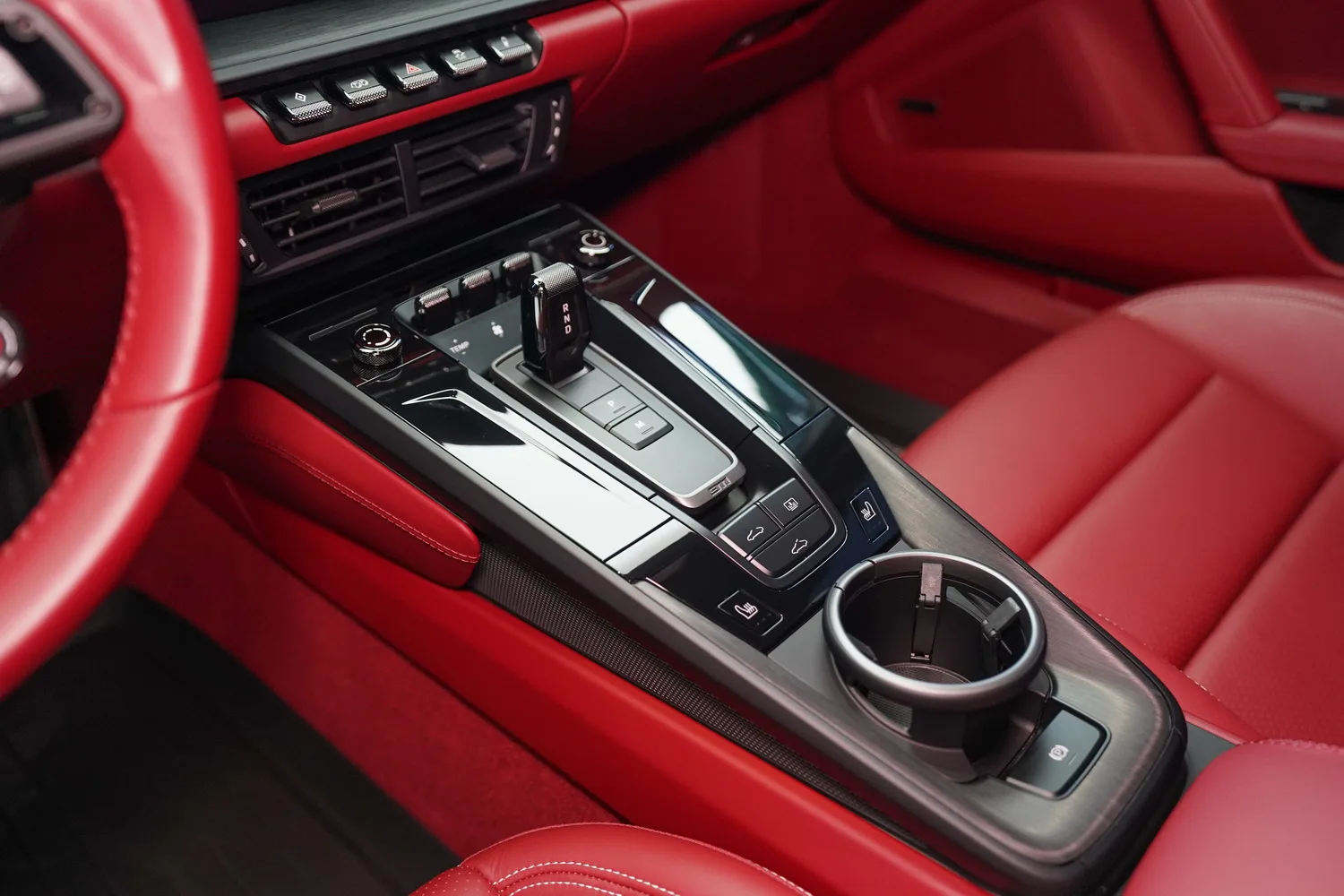 2025 Porsche 911 Carrera GTS, 5/18