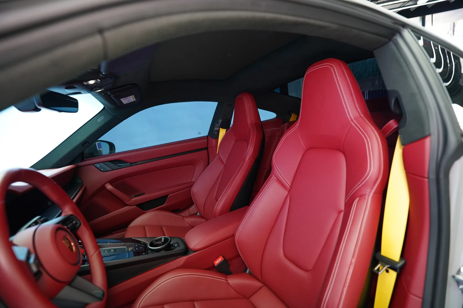 2025 Porsche 911 Carrera GTS, 7/18