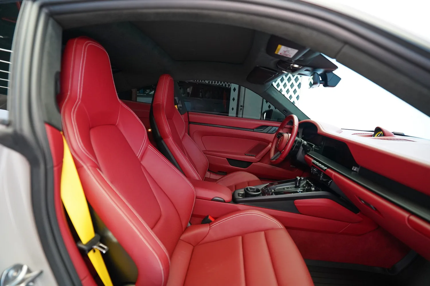 2025 Porsche 911 Carrera GTS, 11/18