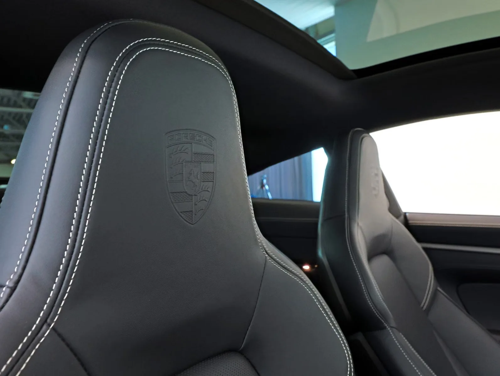 2025 Porsche 911 Carrera, 26/28
