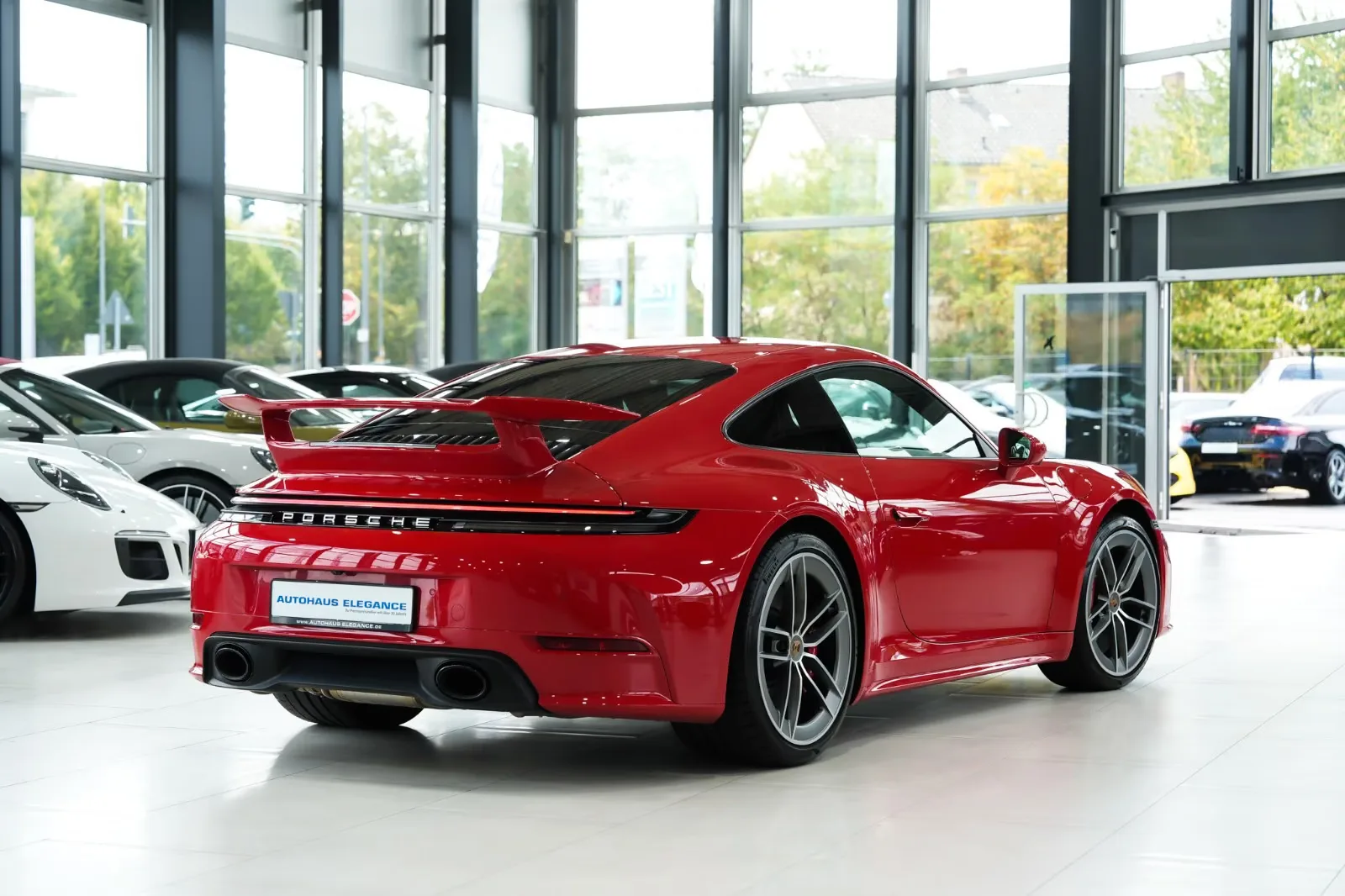 2025 Porsche 911 Carrera S, 2/30