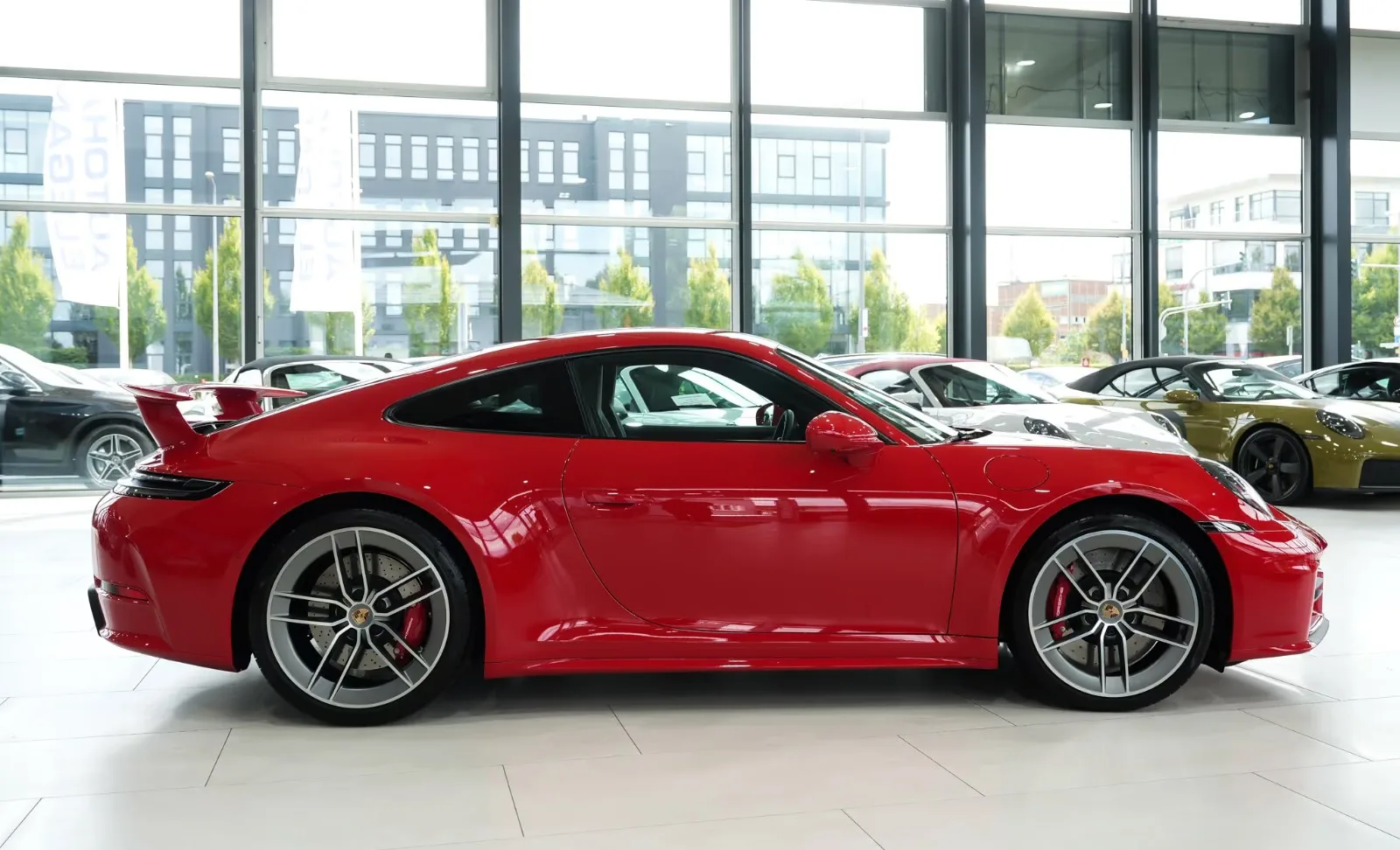 2025 Porsche 911 Carrera S, 4/30