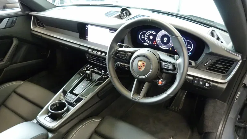 2025 Porsche 911 Carrera S, 13/28