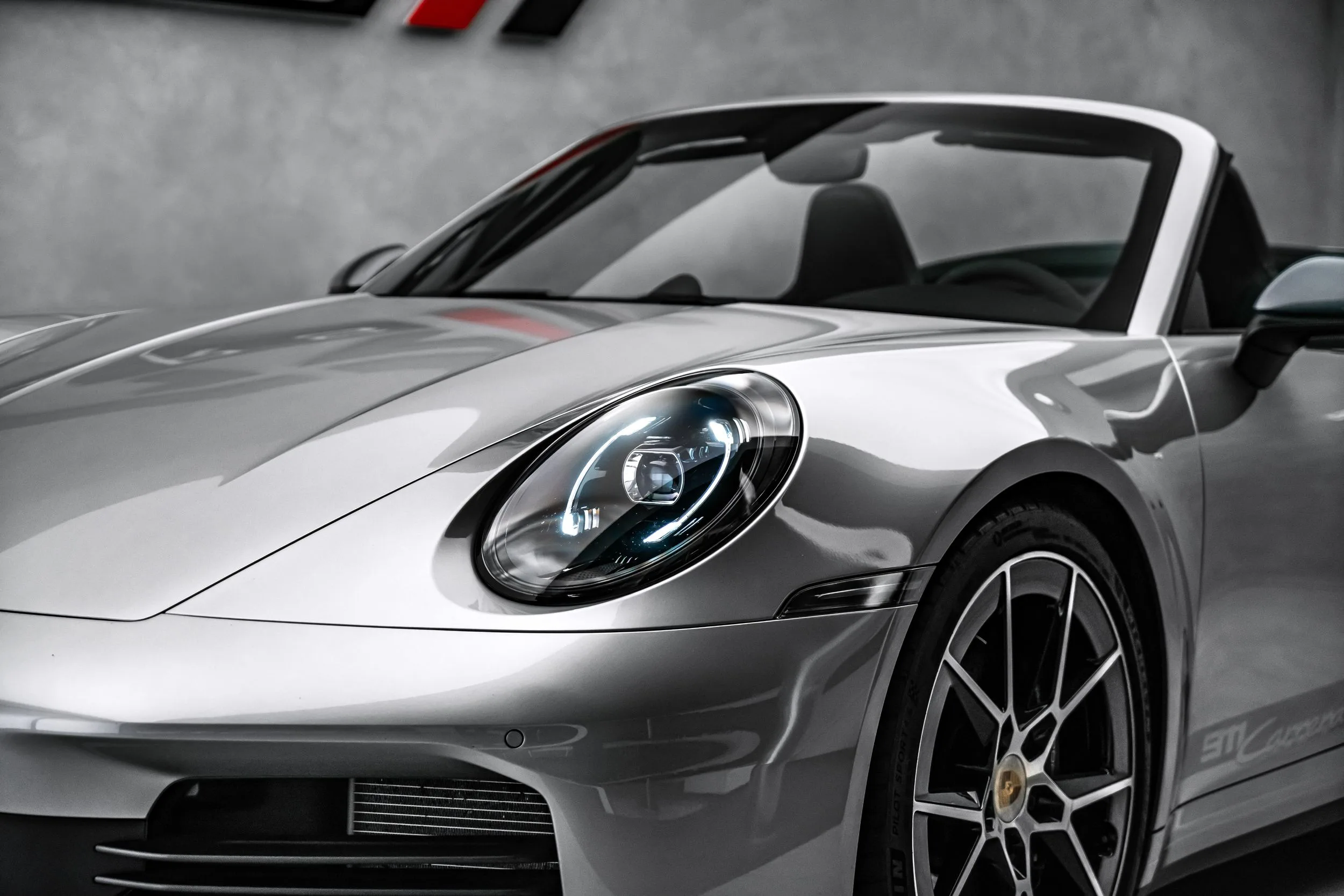 2025 Porsche 911 Carrera T Cabriolet, 13/28