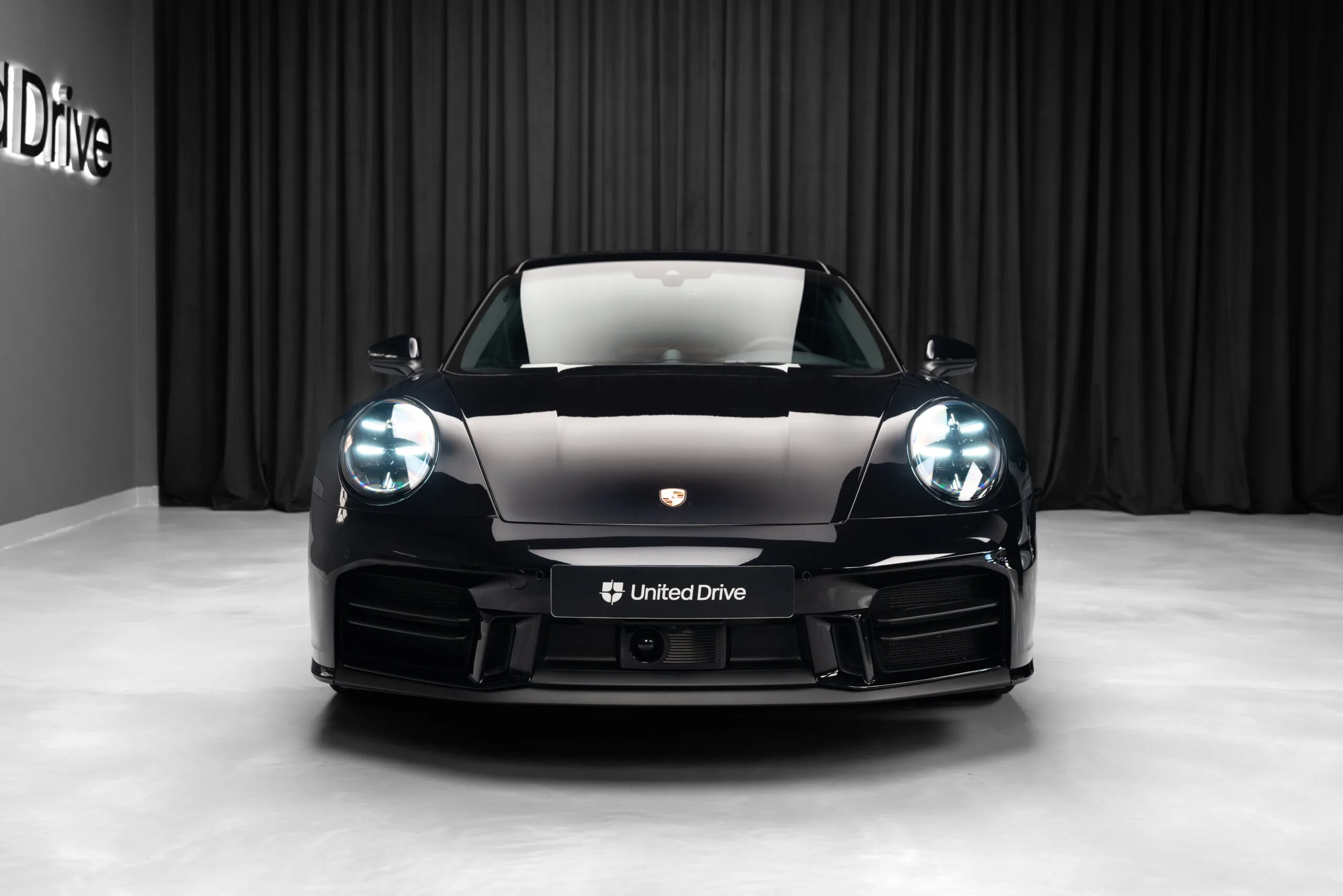 2025 Porsche 911 Carrera 992.2, 2/30