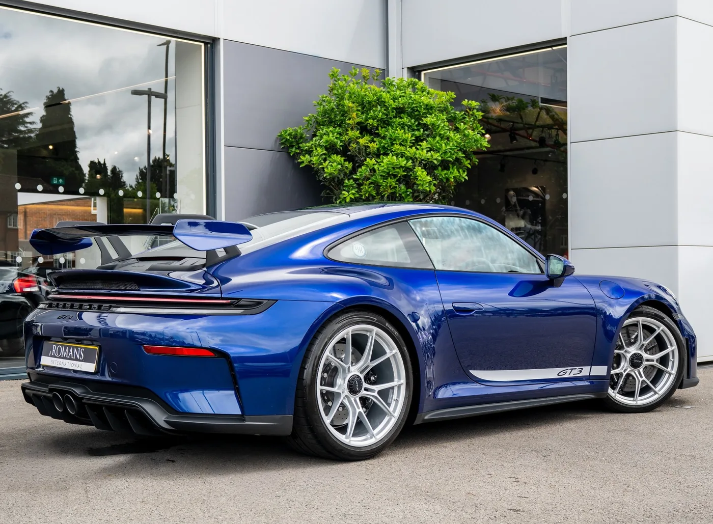 2025 Porsche 911 GT3 proposée par un concessionnaire spécialisé à Banstead, Royaume-Uni, photo 4 sur 15