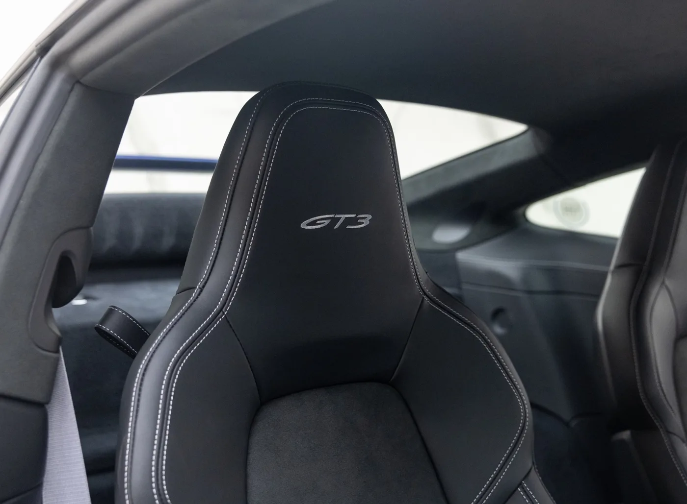 2025 Porsche 911 GT3 proposée par un concessionnaire spécialisé à Banstead, Royaume-Uni, photo 15 sur 15
