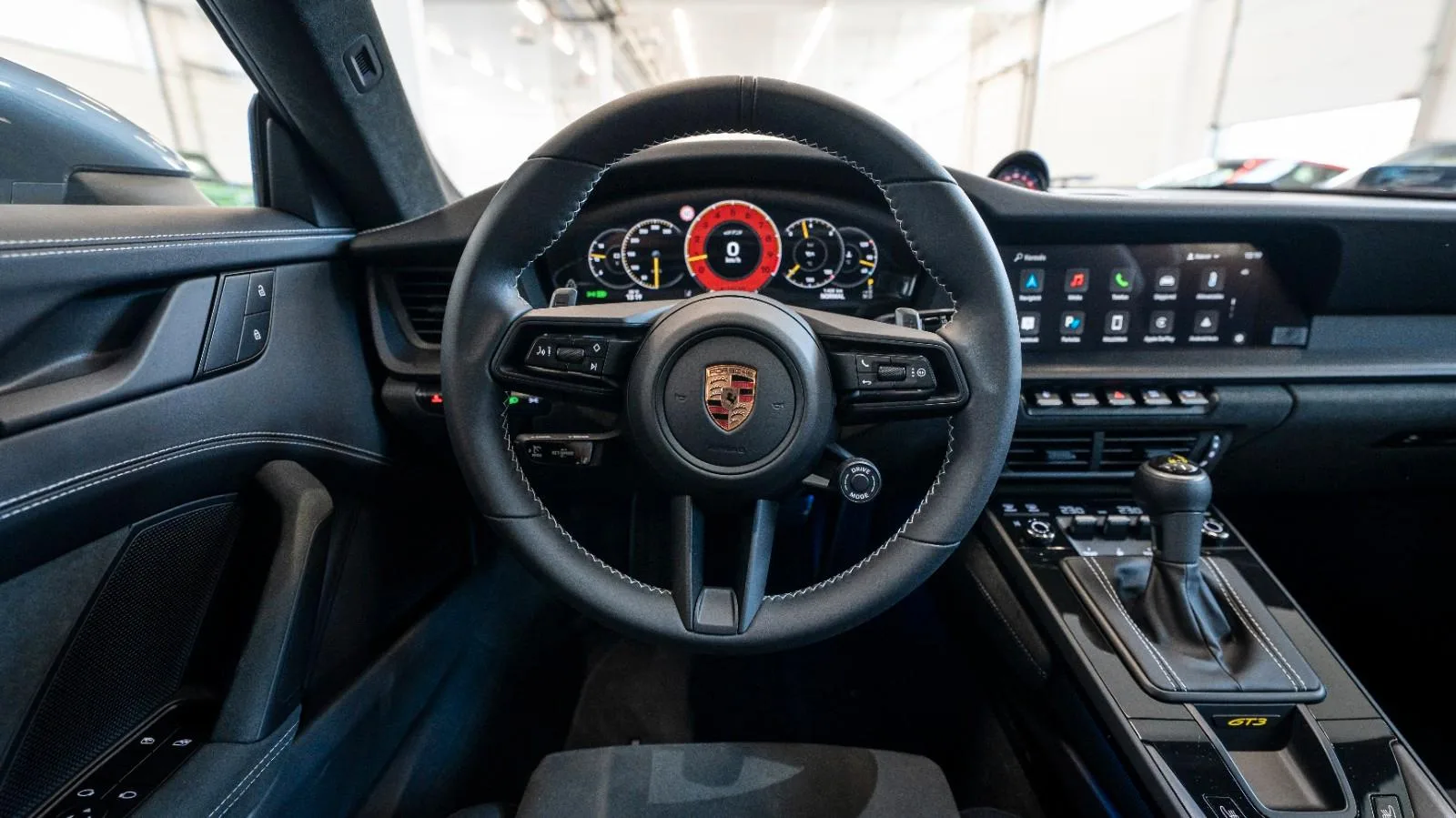 2025 Porsche 911 GT3, 8/13