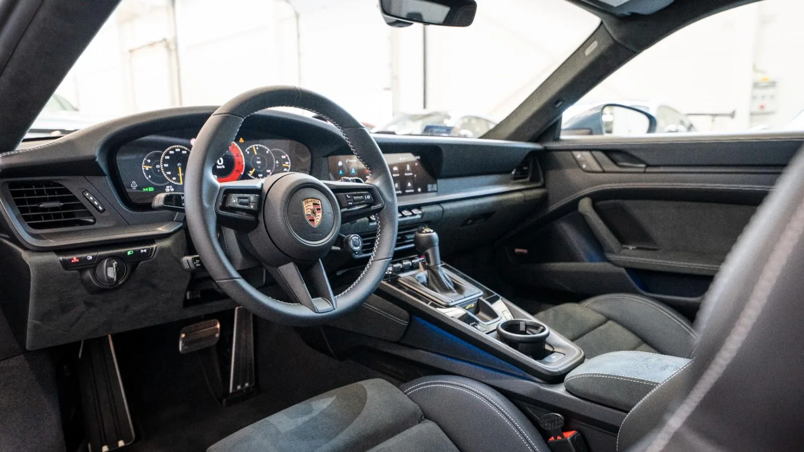 2025 Porsche 911 GT3, 9/13