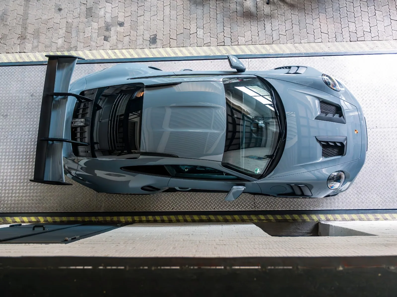 2025 Porsche 911 GT3 RS, 3/30