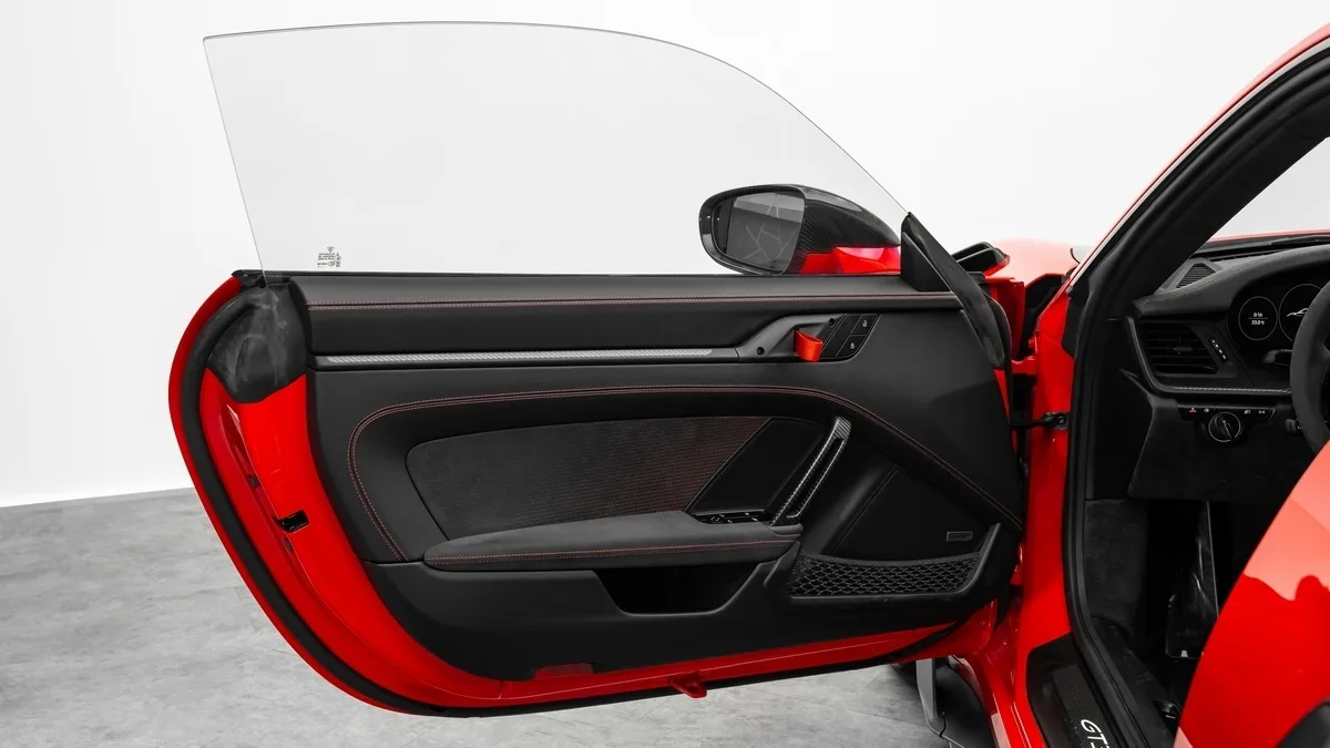 2025 Porsche 911 GT3 RS offered by a specialist dealer in Dubai, United Arab Emirates, photo 11 of 25