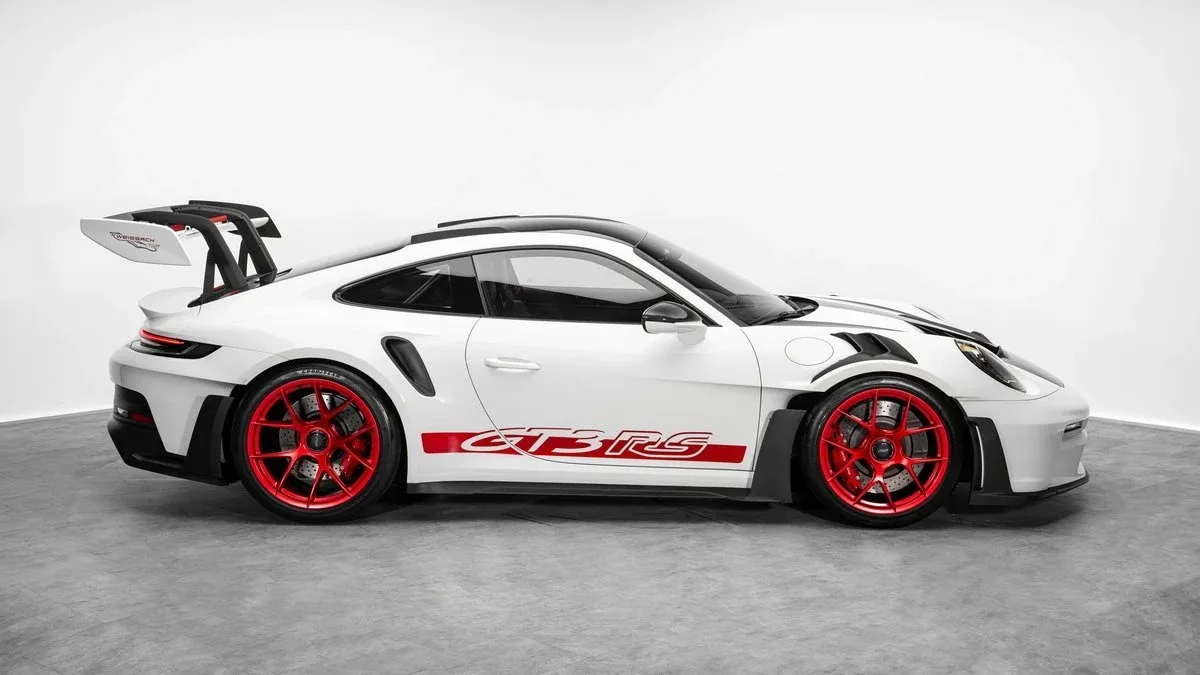 2025 Porsche 911 GT3 RS, 3/30