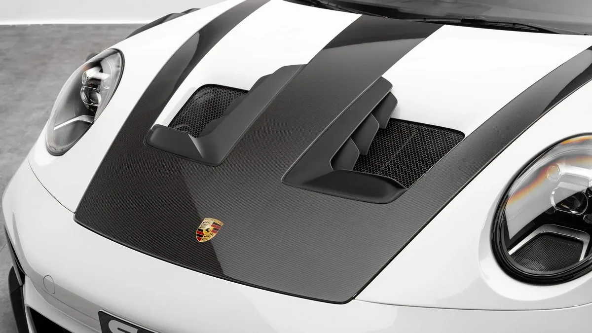 2025 Porsche 911 GT3 RS, 8/30