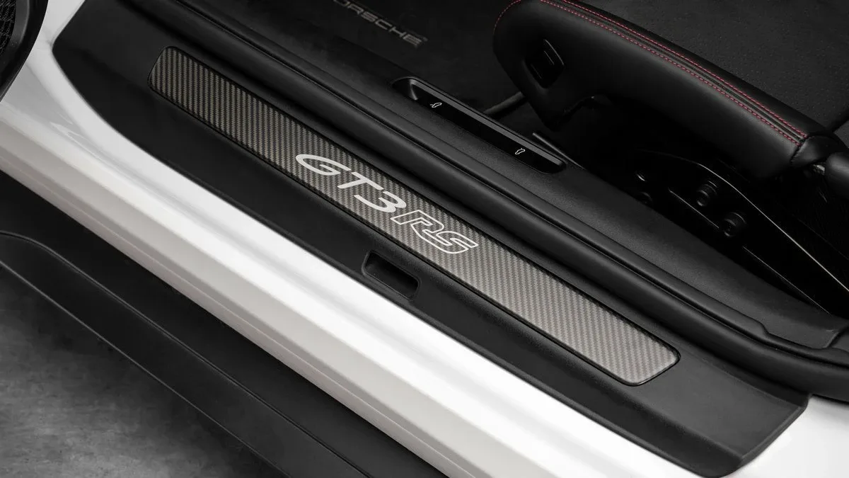 2025 Porsche 911 GT3 RS, 18/30