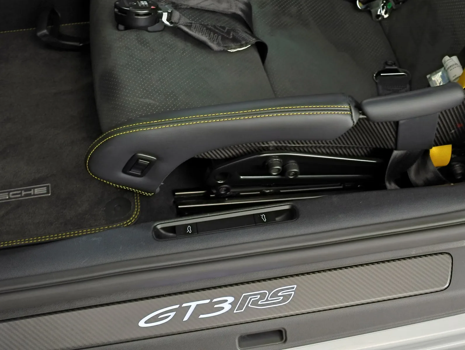 2025 Porsche 911 GT3 RS Weissach, 11/26