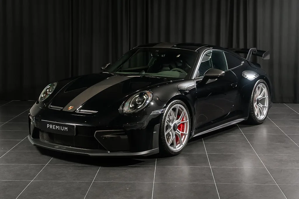 2025 Porsche 911 GT3 offered by an authorised dealer in Arlöv, Sweden, main photo