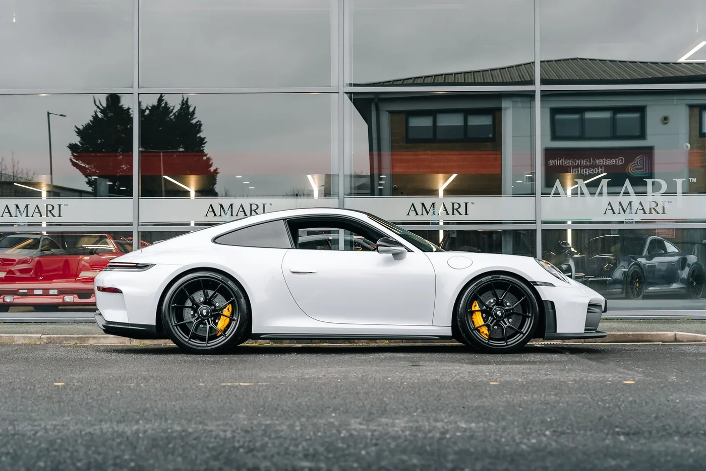 2025 Porsche 911 GT3 Touring proposée par un spécialiste de la supercar à Preston, Royaume-Uni, photo 2 sur 25