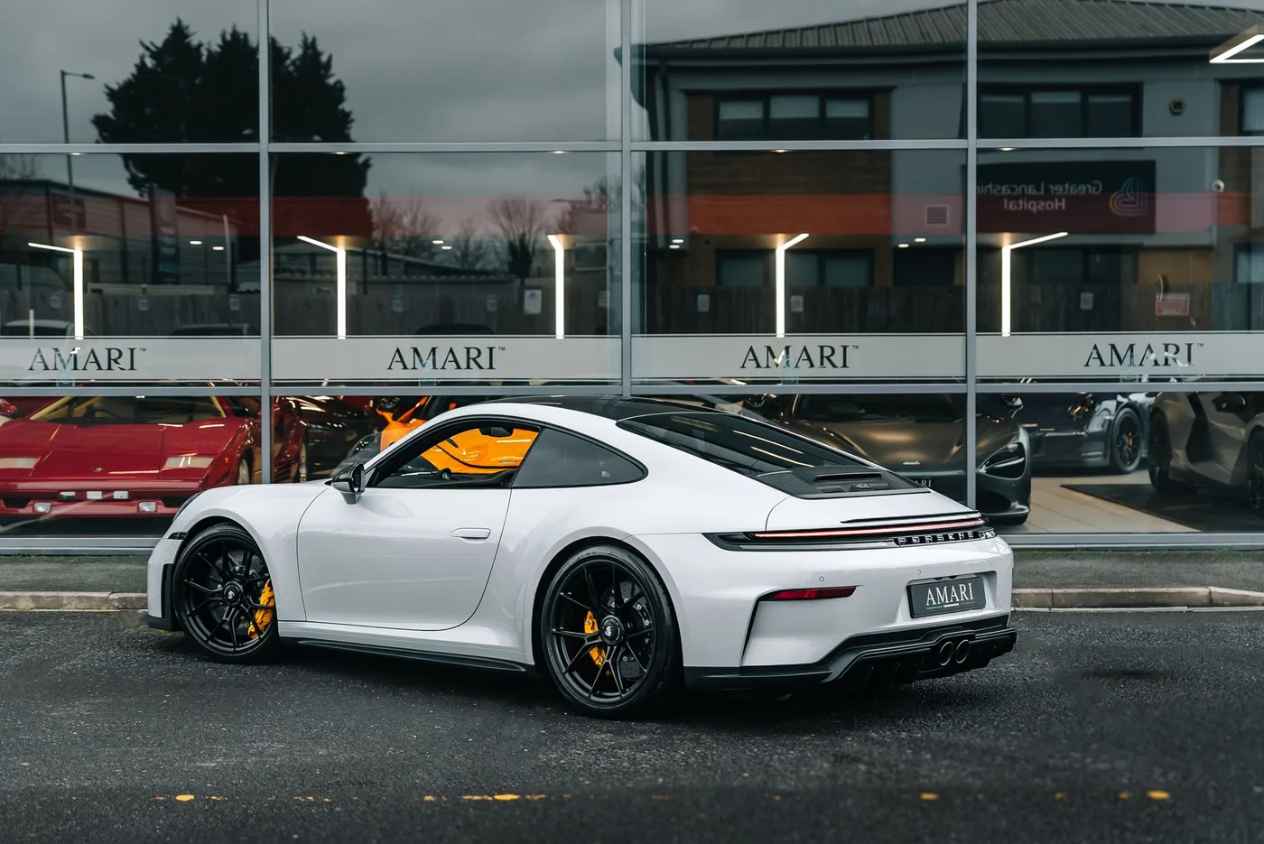 2025 Porsche 911 GT3 Touring proposée par un spécialiste de la supercar à Preston, Royaume-Uni, photo 3 sur 25