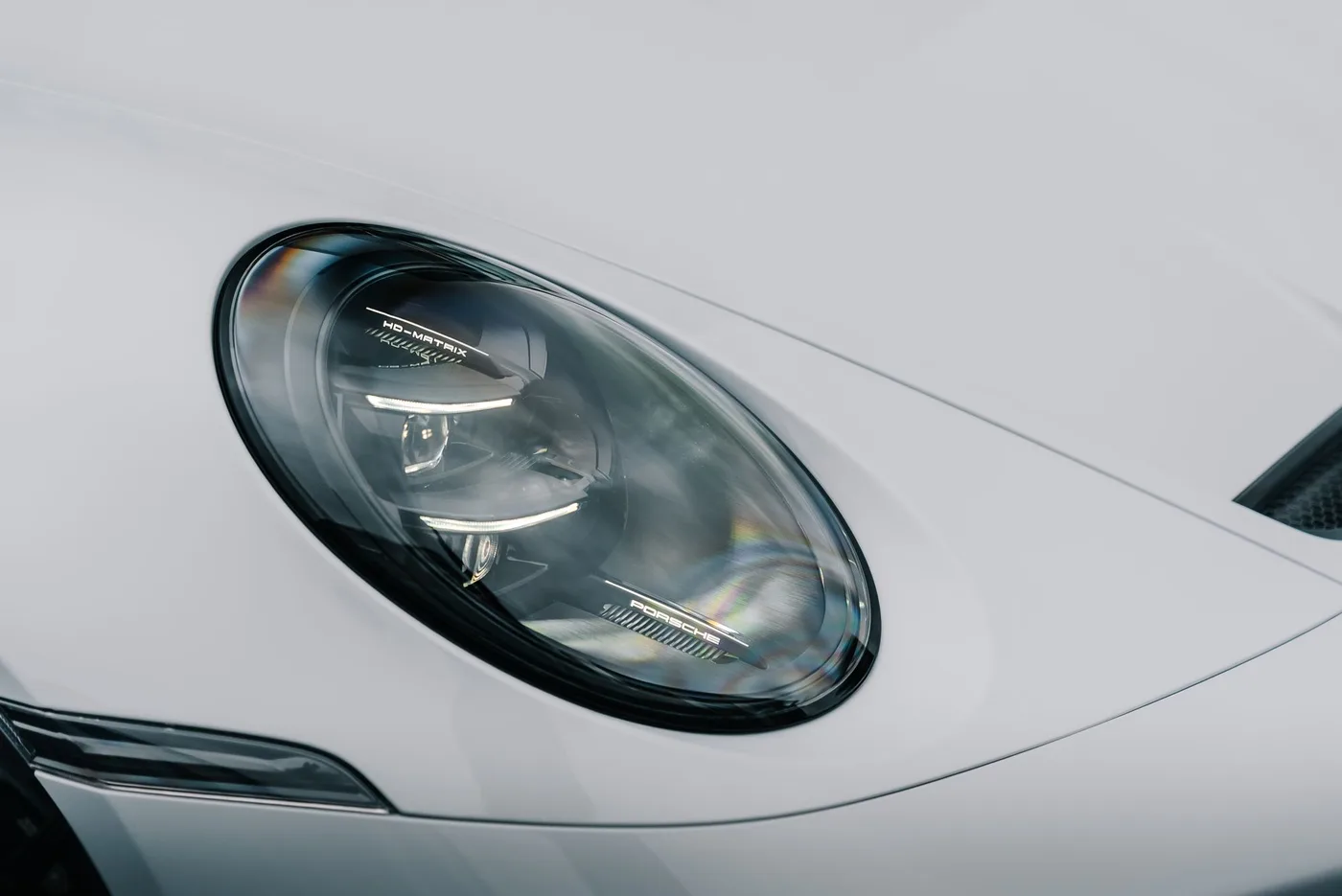 2025 Porsche 911 GT3 Touring proposée par un spécialiste de la supercar à Preston, Royaume-Uni, photo 14 sur 25