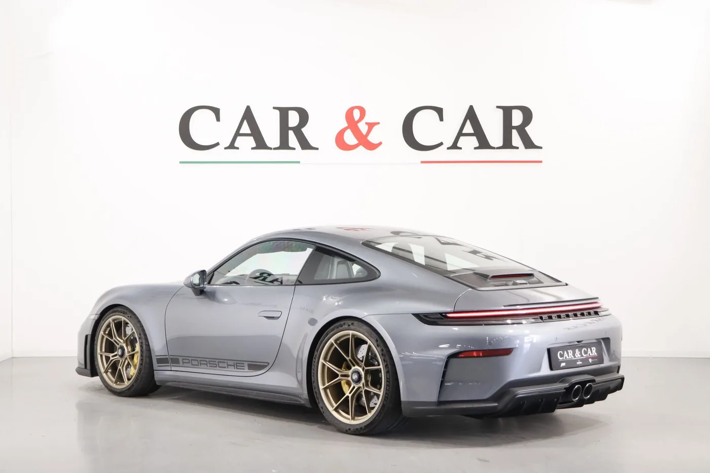 2025 Porsche 911 GT3 Touring angeboten von einem Supersportwagenhändler in Zibido San Giacomo, Italien, Foto 2 von 21