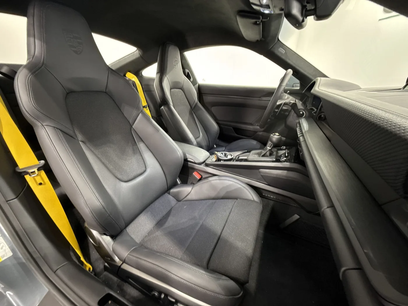 2025 Porsche 911 GT3 Touring angeboten von einem Supersportwagenhändler in Zibido San Giacomo, Italien, Foto 11 von 21