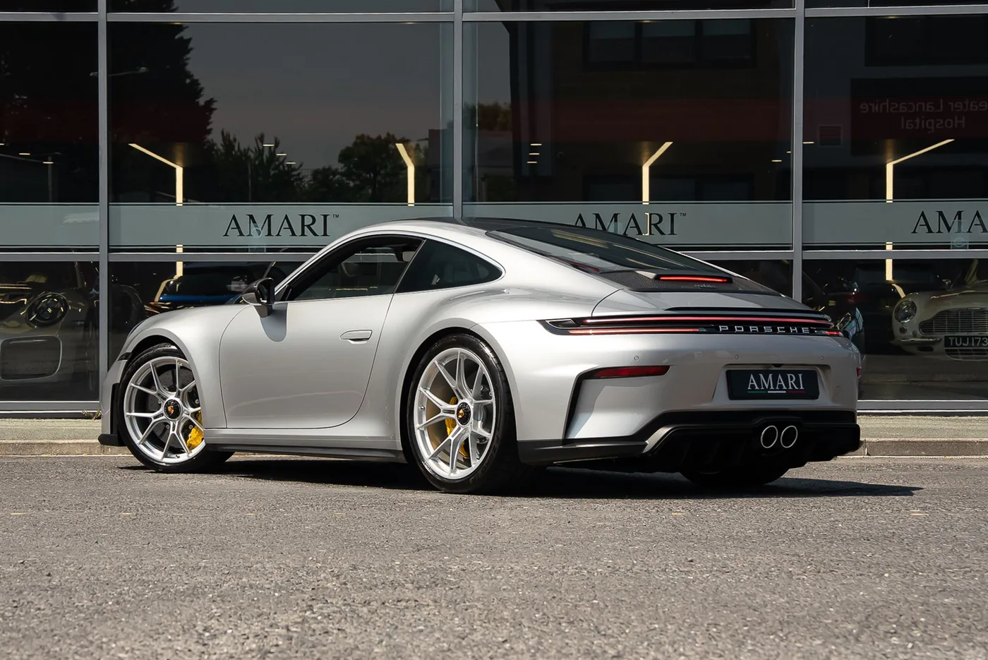 2025 Porsche 911 GT3 Touring manual proposée par un spécialiste de la supercar à Preston, Royaume-Uni, photo 3 sur 25