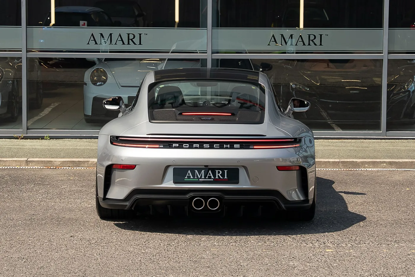 2025 Porsche 911 GT3 Touring manual proposée par un spécialiste de la supercar à Preston, Royaume-Uni, photo 8 sur 25