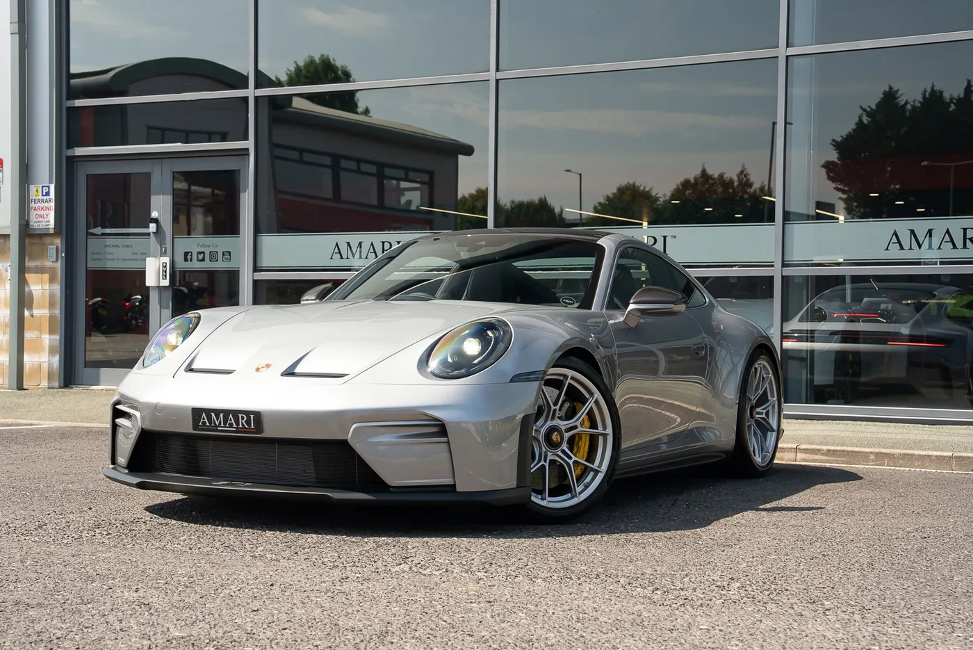 2025 Porsche 911 GT3 Touring manual proposée par un spécialiste de la supercar à Preston, Royaume-Uni, photo 12 sur 25