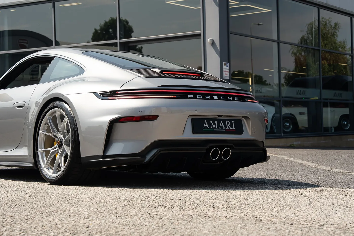 2025 Porsche 911 GT3 Touring manual proposée par un spécialiste de la supercar à Preston, Royaume-Uni, photo 18 sur 25
