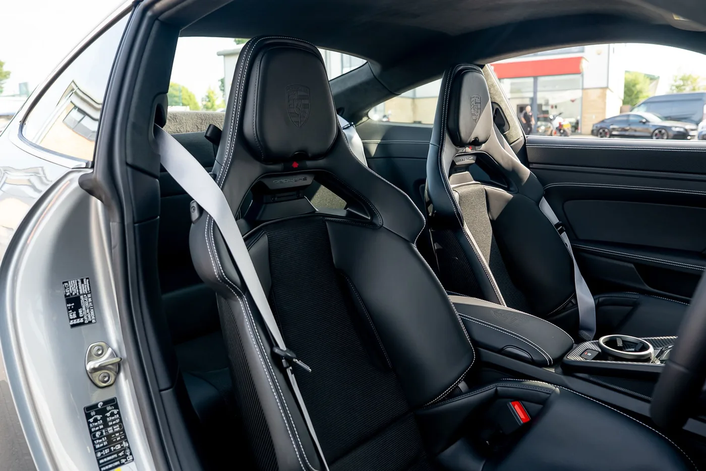 2025 Porsche 911 GT3 Touring manual proposée par un spécialiste de la supercar à Preston, Royaume-Uni, photo 22 sur 25