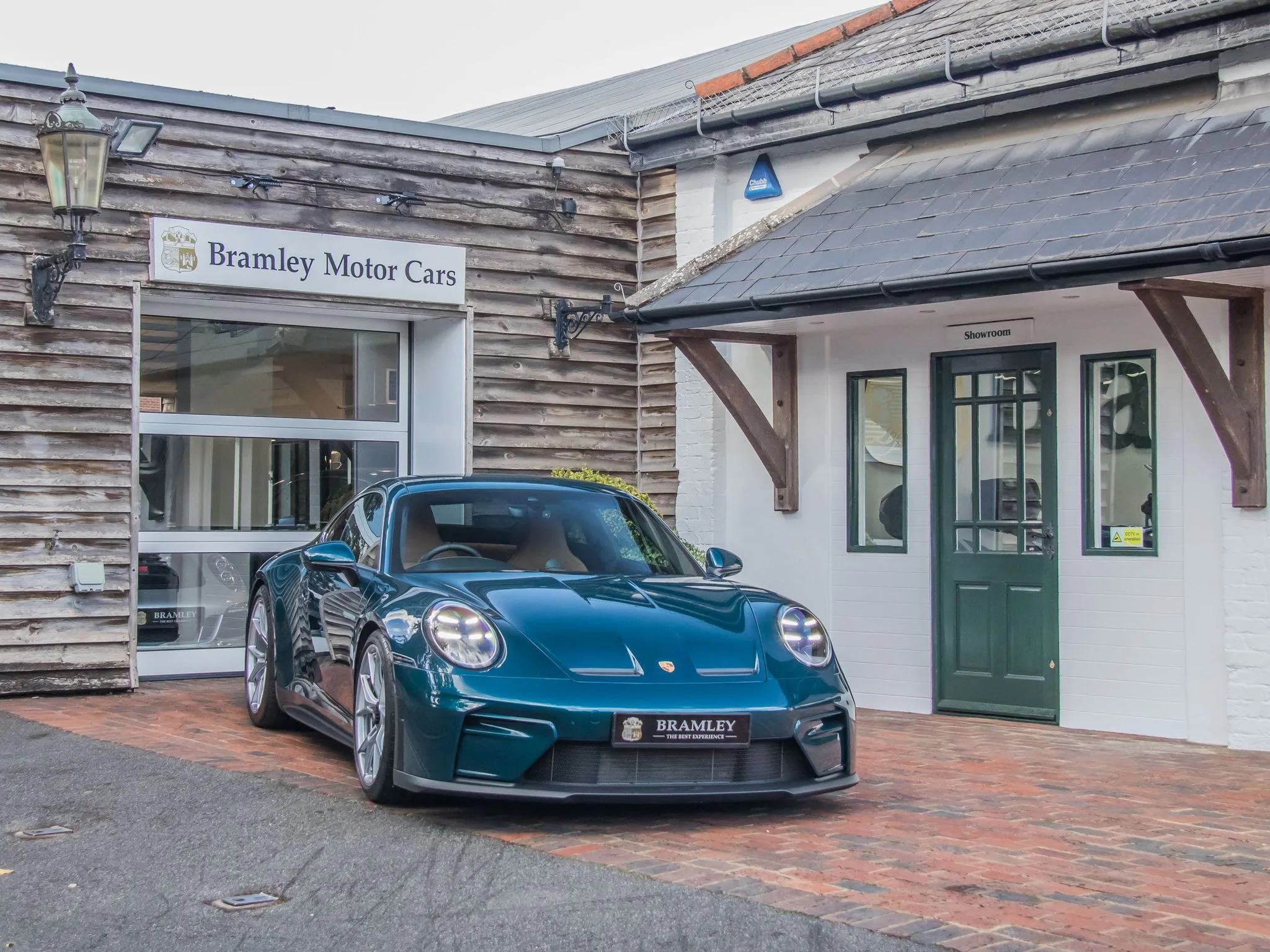 2025 Porsche 911 GT3 Touring, 3/3