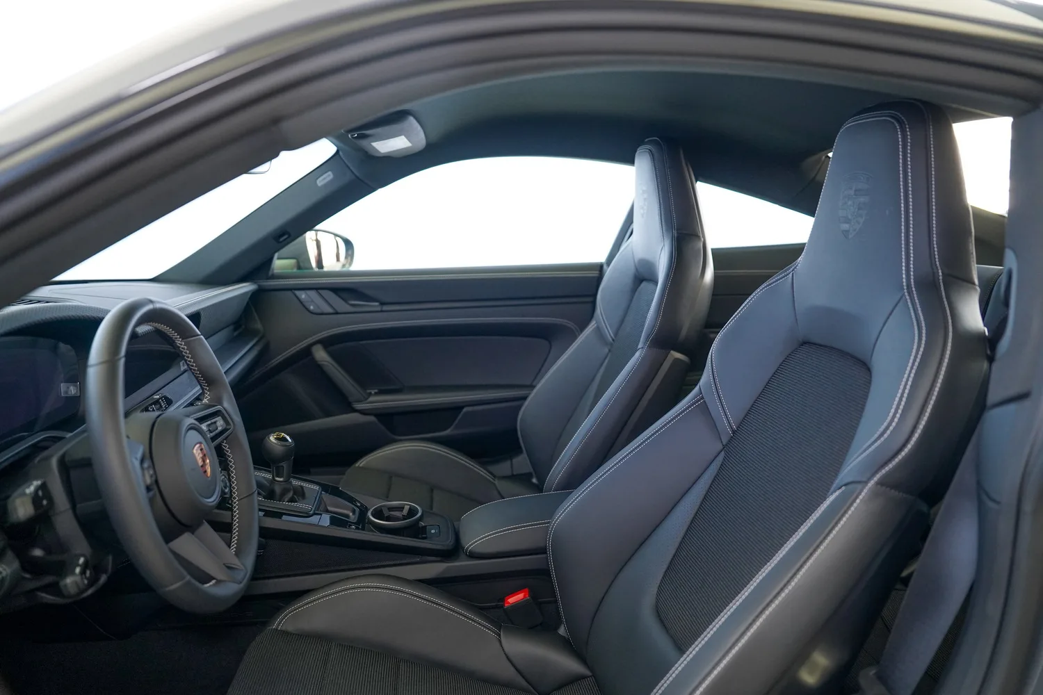 2025 Porsche 911 GT3 Touring, 4/16