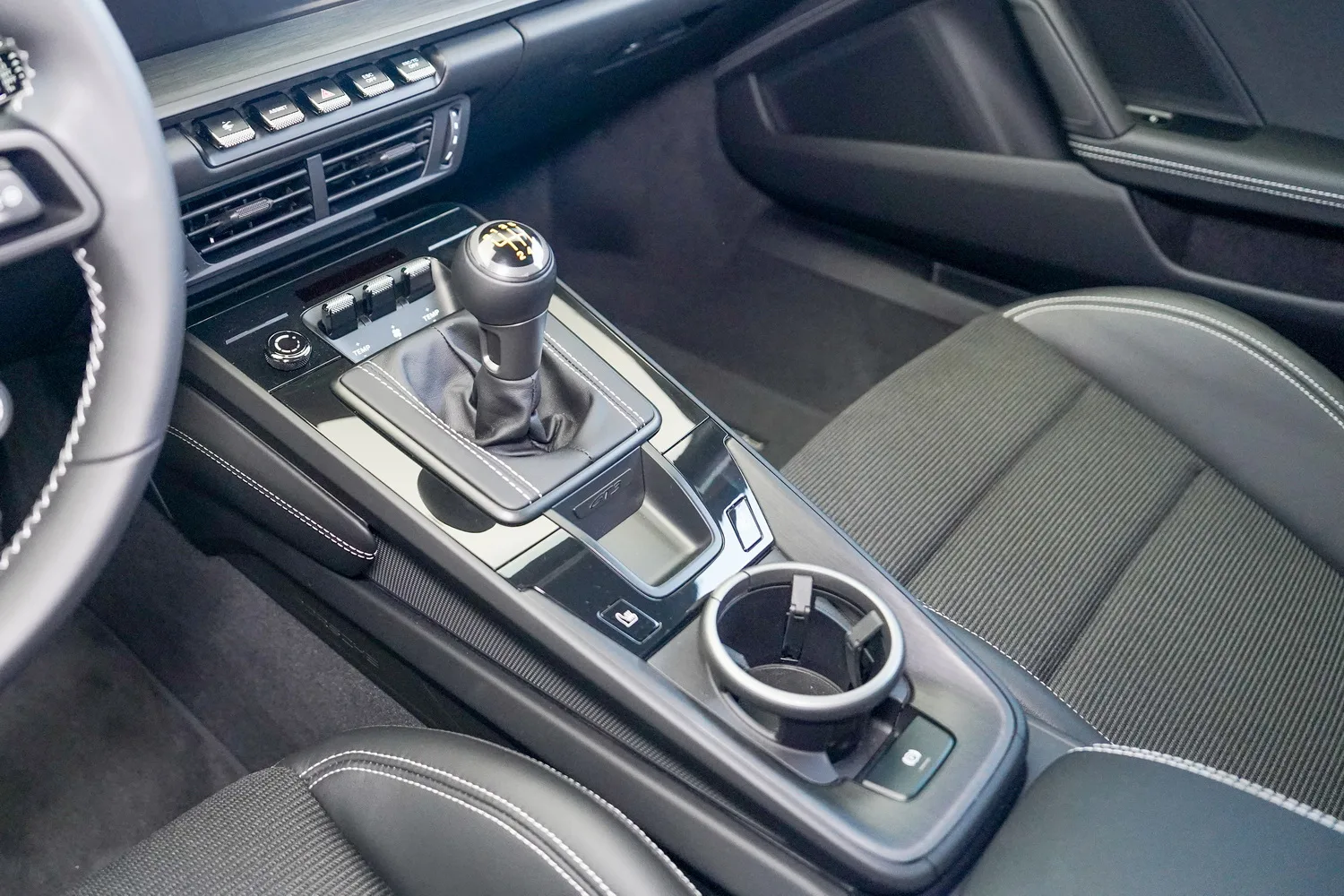 2025 Porsche 911 GT3 Touring, 6/16