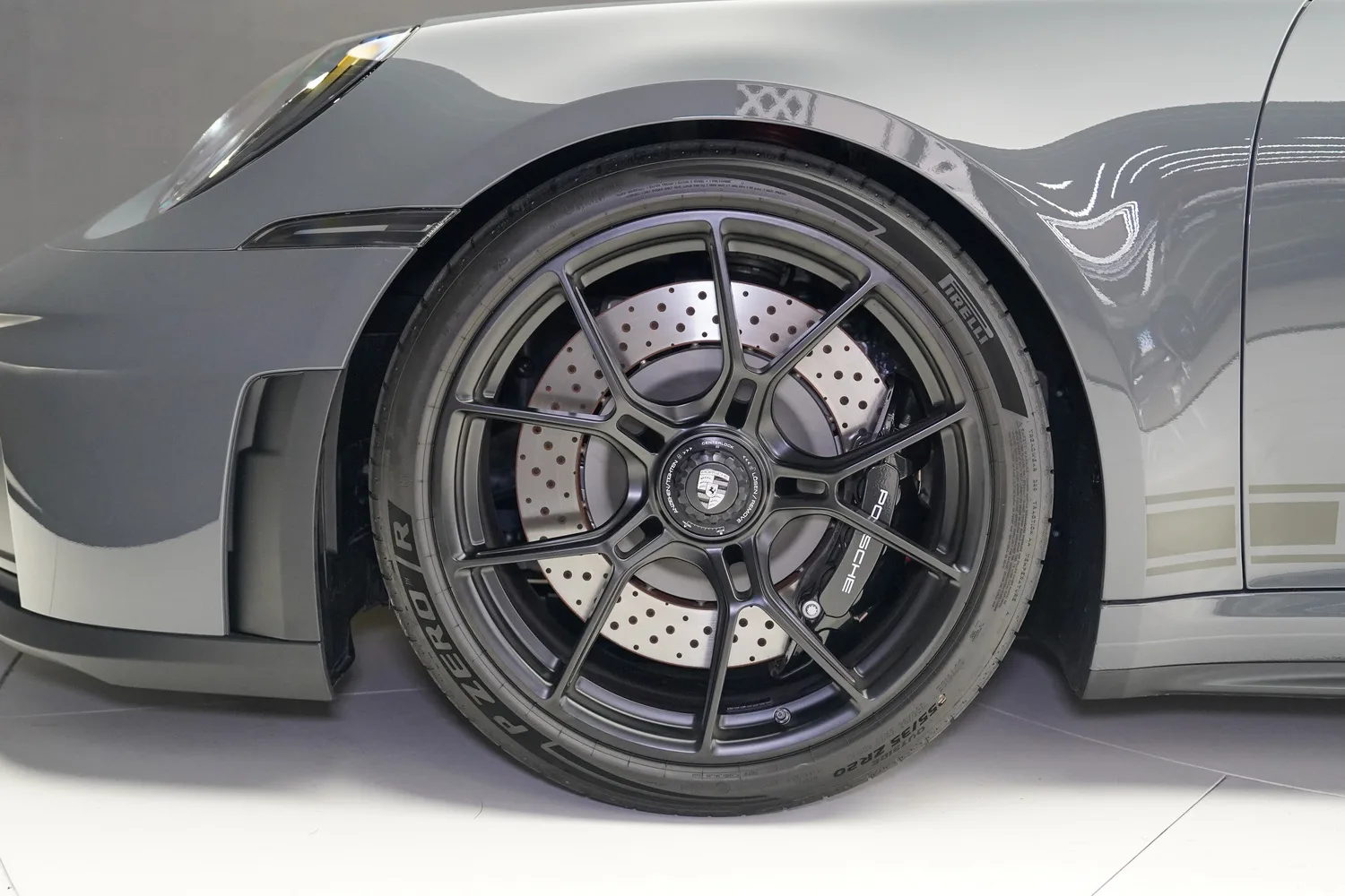 2025 Porsche 911 GT3 Touring, 10/16