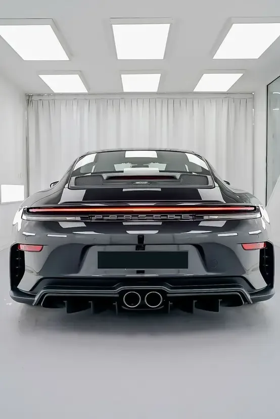 2025 Porsche 911 GT3 Touring, 3/26
