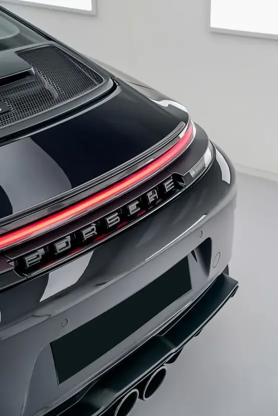 2025 Porsche 911 GT3 Touring, 6/26