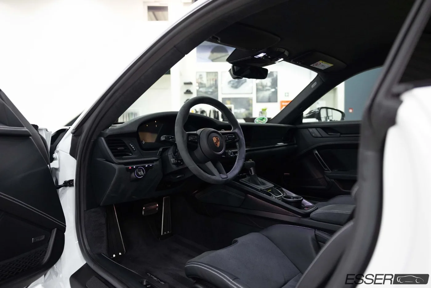 2025 Porsche 911 GT3 Weissach package proposée par un concessionnaire spécialisé à Alsdorf, Allemagne, photo 8 sur 10