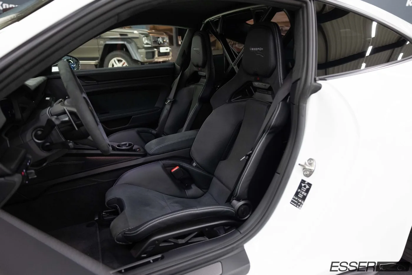 2025 Porsche 911 GT3 Weissach package proposée par un concessionnaire spécialisé à Alsdorf, Allemagne, photo 10 sur 10