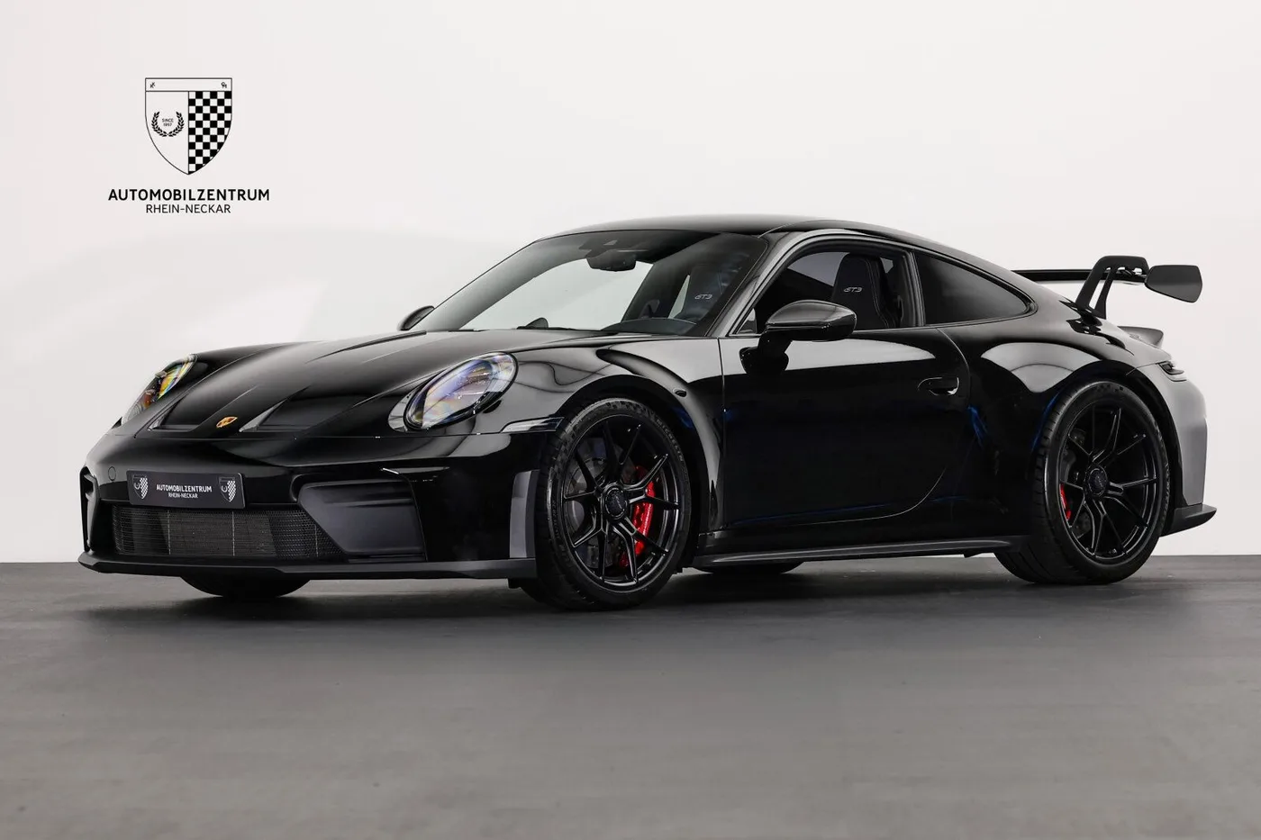 2025 Porsche 911 GT3 offered by a supercar dealer in Viernheim, Germany, photo 3 of 25