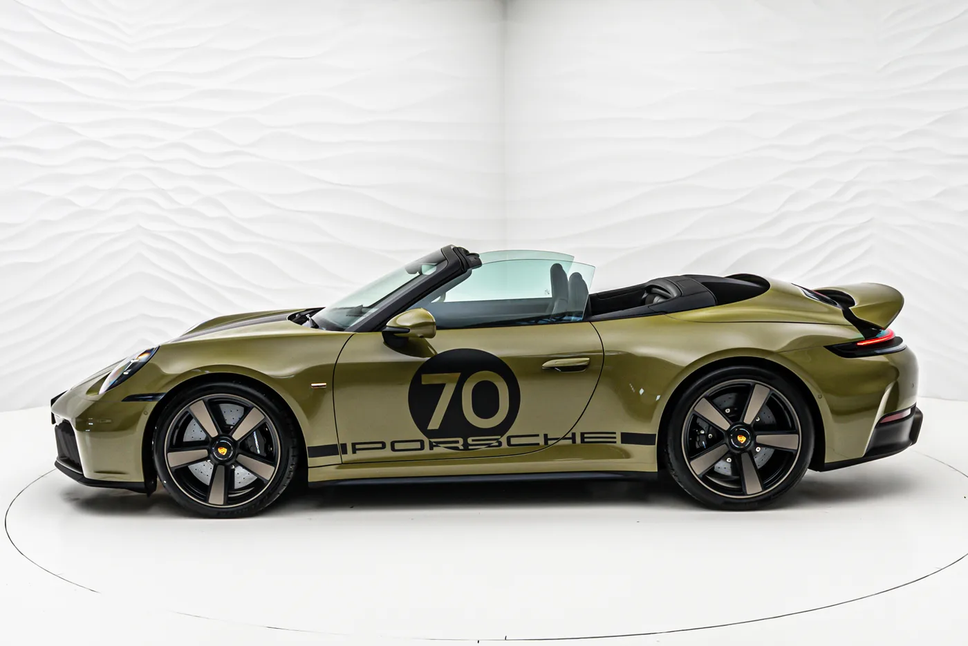 2025 Porsche 911 proposée par un concessionnaire spécialisé à Sengenthal, Allemagne, photo 5 sur 25