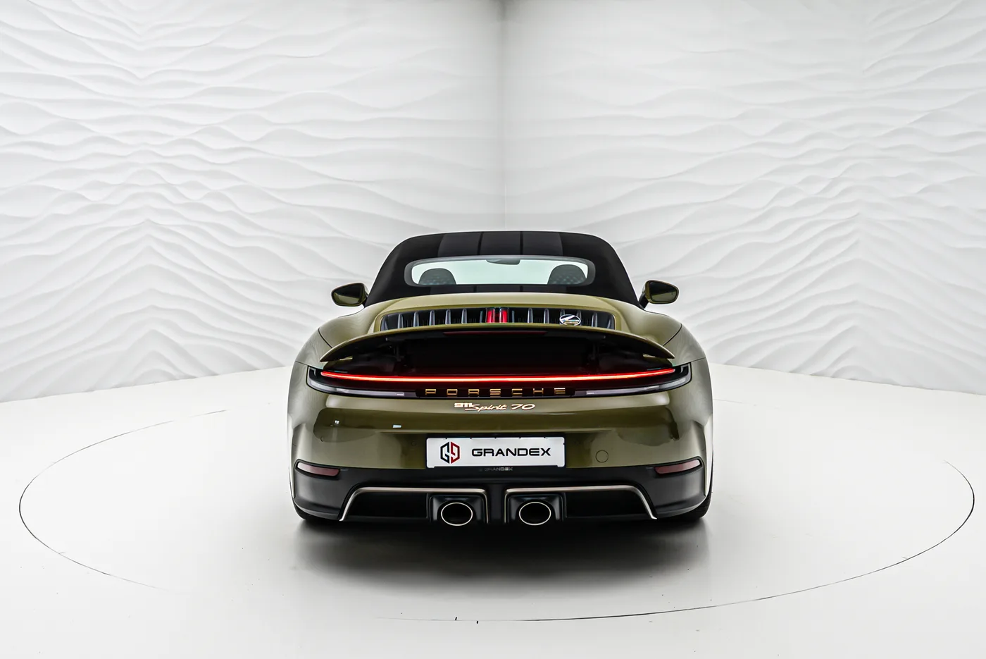 2025 Porsche 911 proposée par un concessionnaire spécialisé à Sengenthal, Allemagne, photo 6 sur 25
