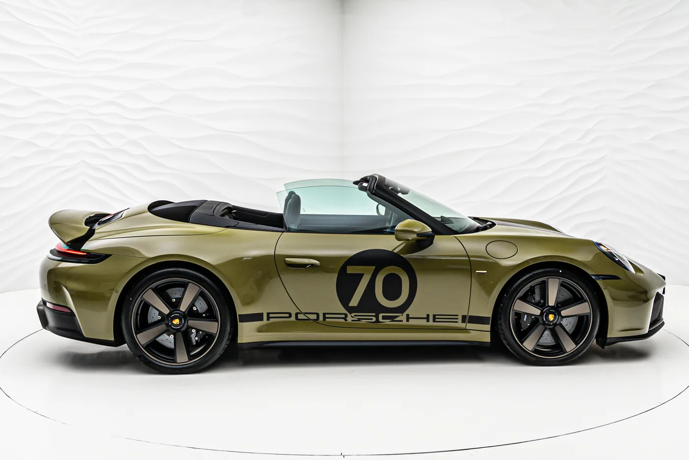 2025 Porsche 911 proposée par un concessionnaire spécialisé à Sengenthal, Allemagne, photo 8 sur 25
