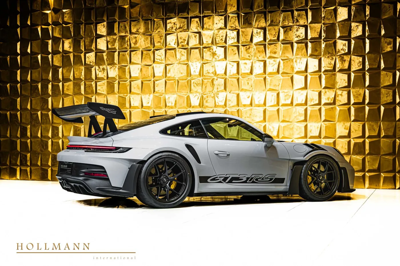 2025 Porsche 911 GT3 RS proposée par un concessionnaire spécialisé à Stuhr, Allemagne, photo 4 sur 8