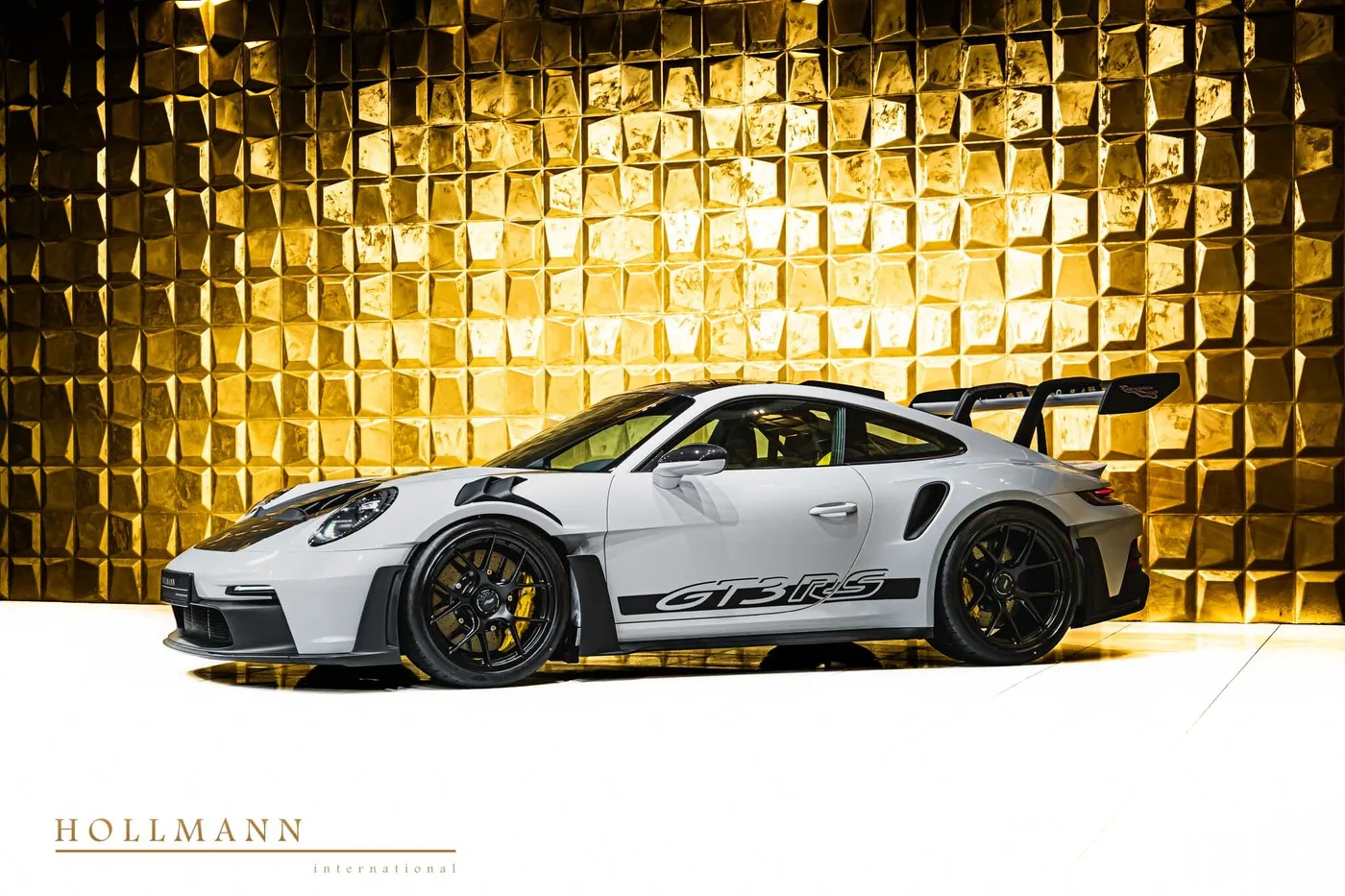 2025 Porsche 911 GT3 RS proposée par un concessionnaire spécialisé à Stuhr, Allemagne, photo 7 sur 8